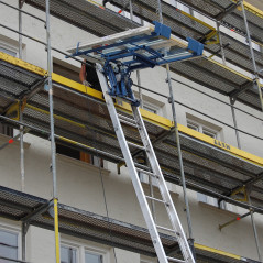 Dźwig budowlany GEDA Lift 200 Standard